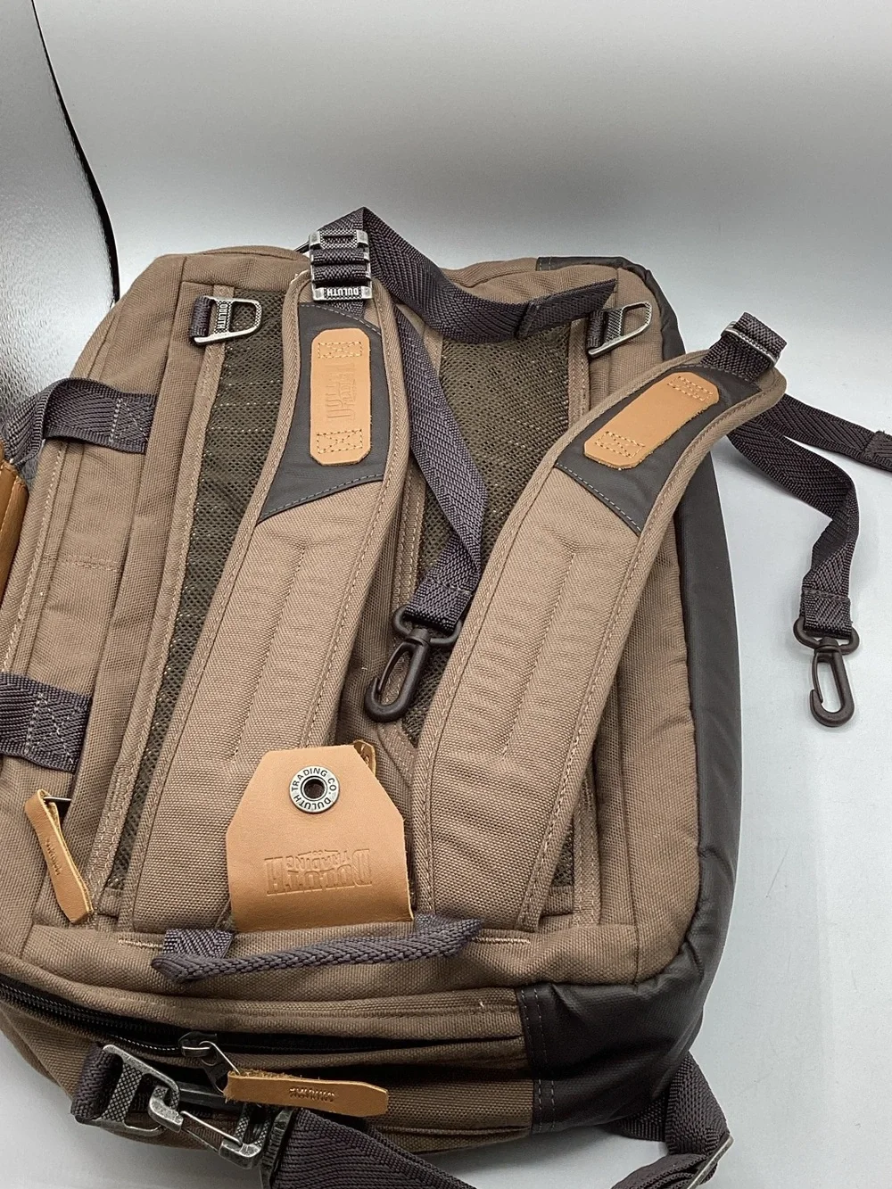 Duluth Trading Co two tone